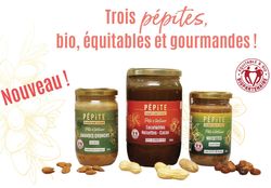KI generiert: Das Bild zeigt drei Gläser mit verschiedenen veganen und fair gehandelten Nussaufstrichen der Marke "Pépite". Sie werden als biologisch und lecker beschrieben, mit Varianten wie "Amandes Crunchy" und "Cacahuètes Noisettes Cacao".