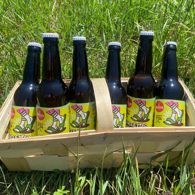 Photo de produit pour Bière blanche claquettes et chaussettes 6x33cl